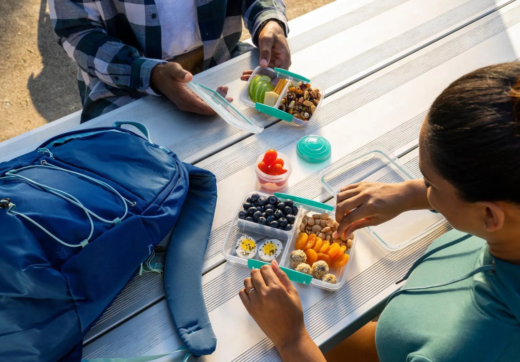 Sistema Salad To Go 1.1L Lunch Box Food Container with Removeable Tray &  Cutlery