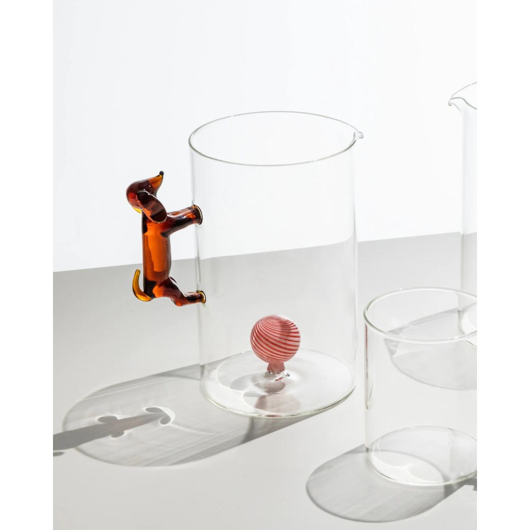 Ichendorf Milano Bassotto with a Ball Jug