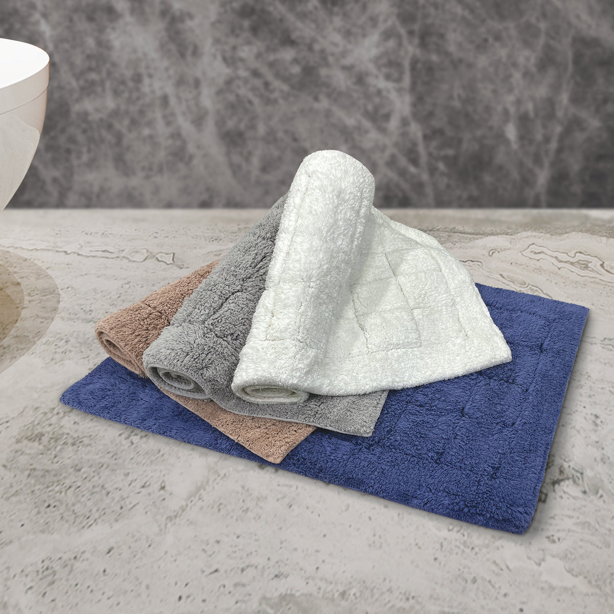 Charles Millen Signature Collection Huella Super Soft Cotton Tufted Mat with Anti-Slip Backing