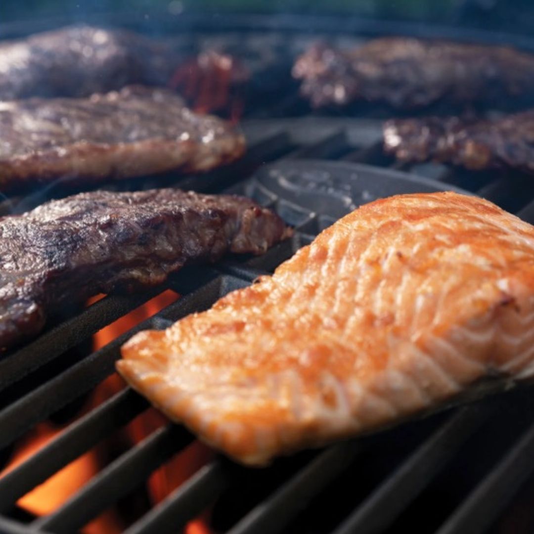 Char-Griller AKORN® Kamado Grill, Graphite