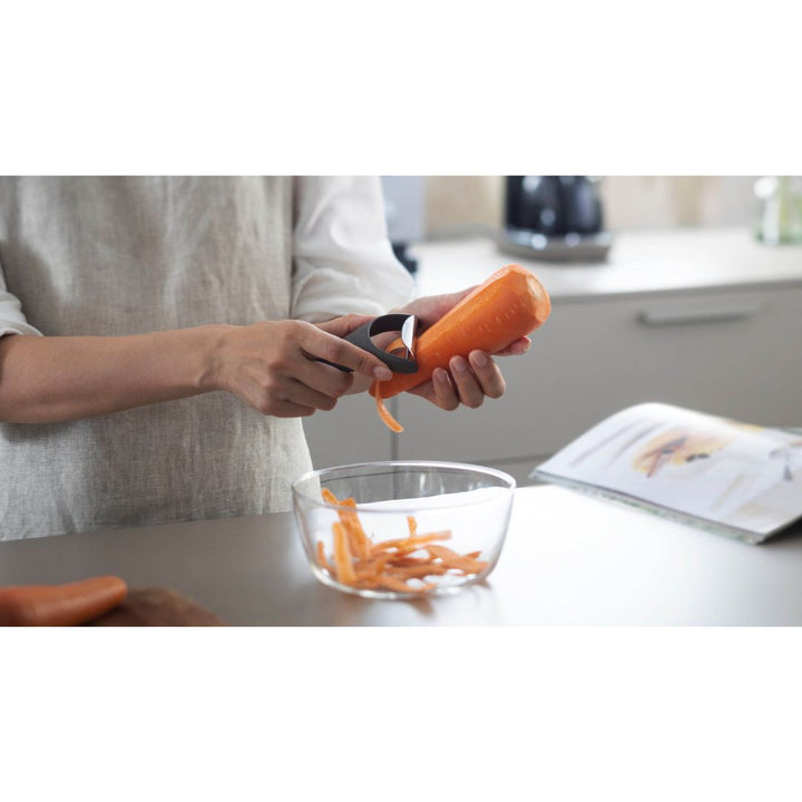 Marna Versatile Peeler