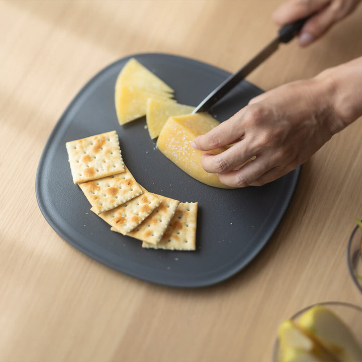 Marna Slip-resistant Cutting Board