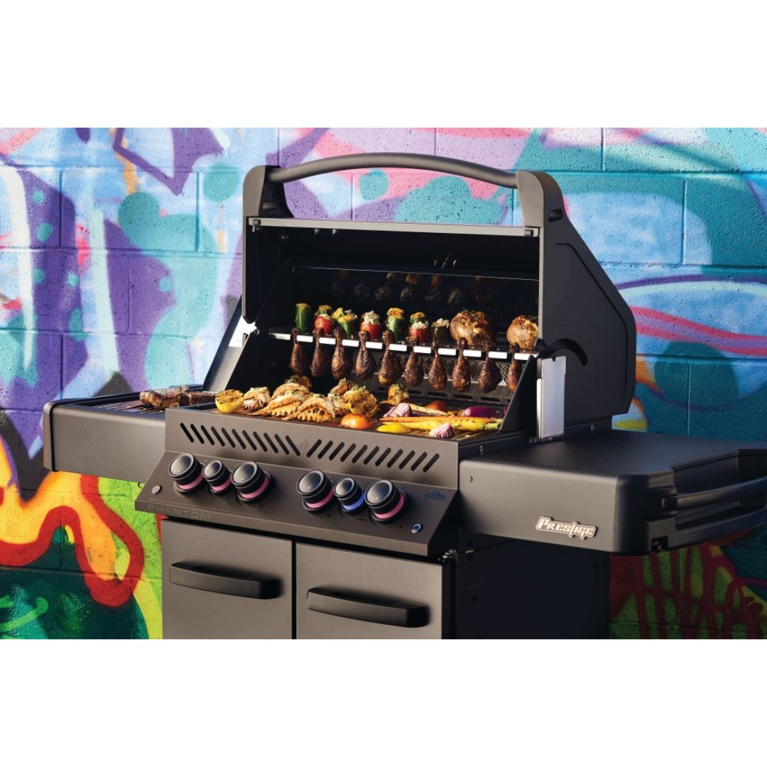 Napoleon Phantom Series Gas Grill