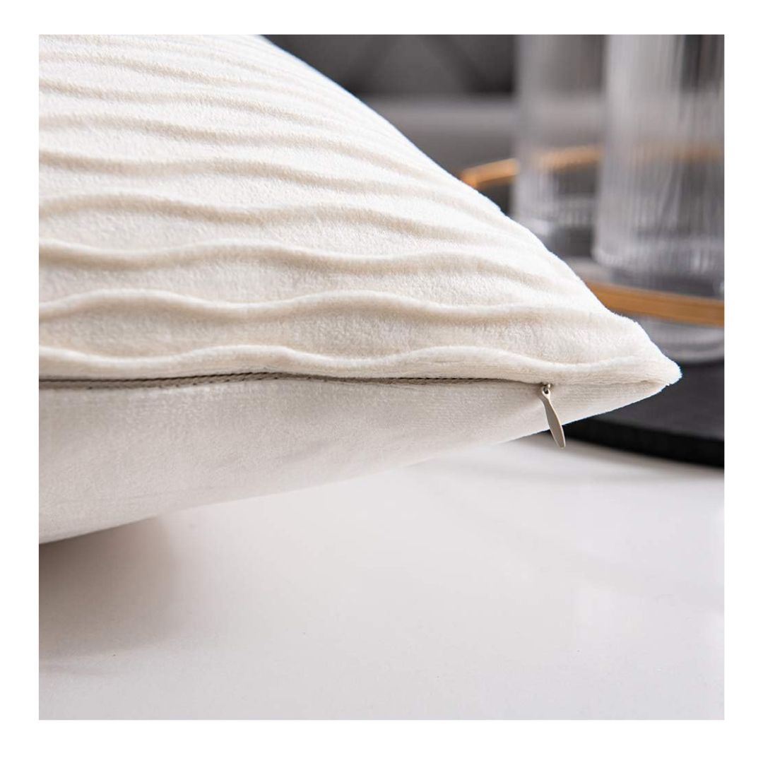 Rapee Pleats Velvet Foil Solid Oblong Cover