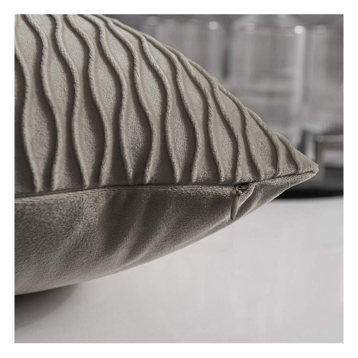 Rapee Pleats Velvet Foil Solid Oblong Cover