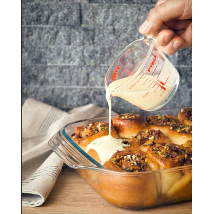 Pyrex Heat-Resistant Glass Measuring Cup