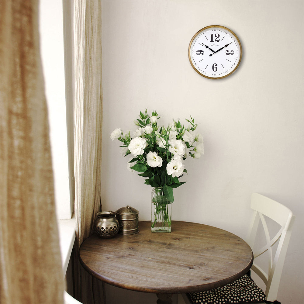 Jam Dinding Klasik NeXtime 39cm (Emas/Putih)