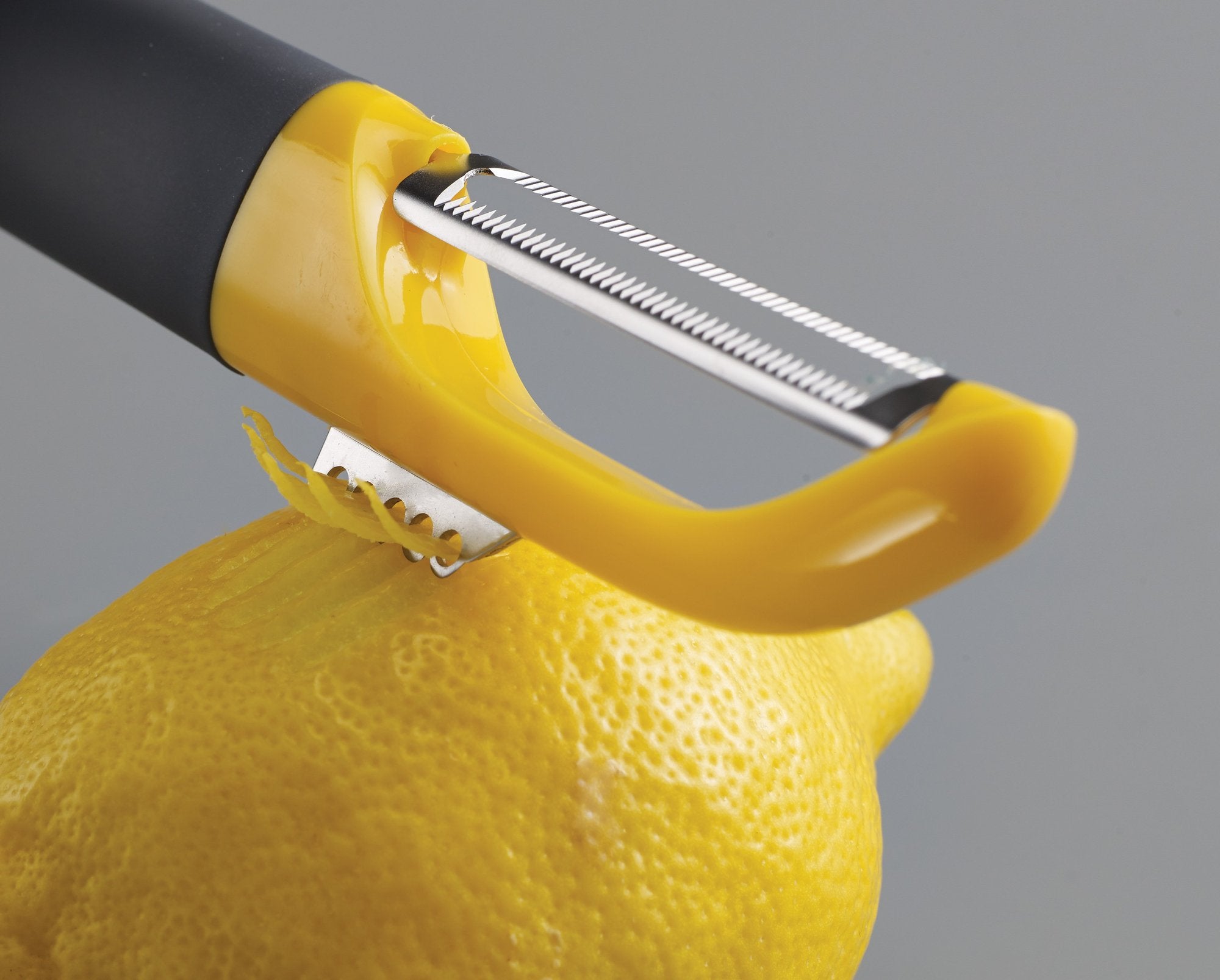 Joseph Joseph Multi-Peel Serrated Peeler 2