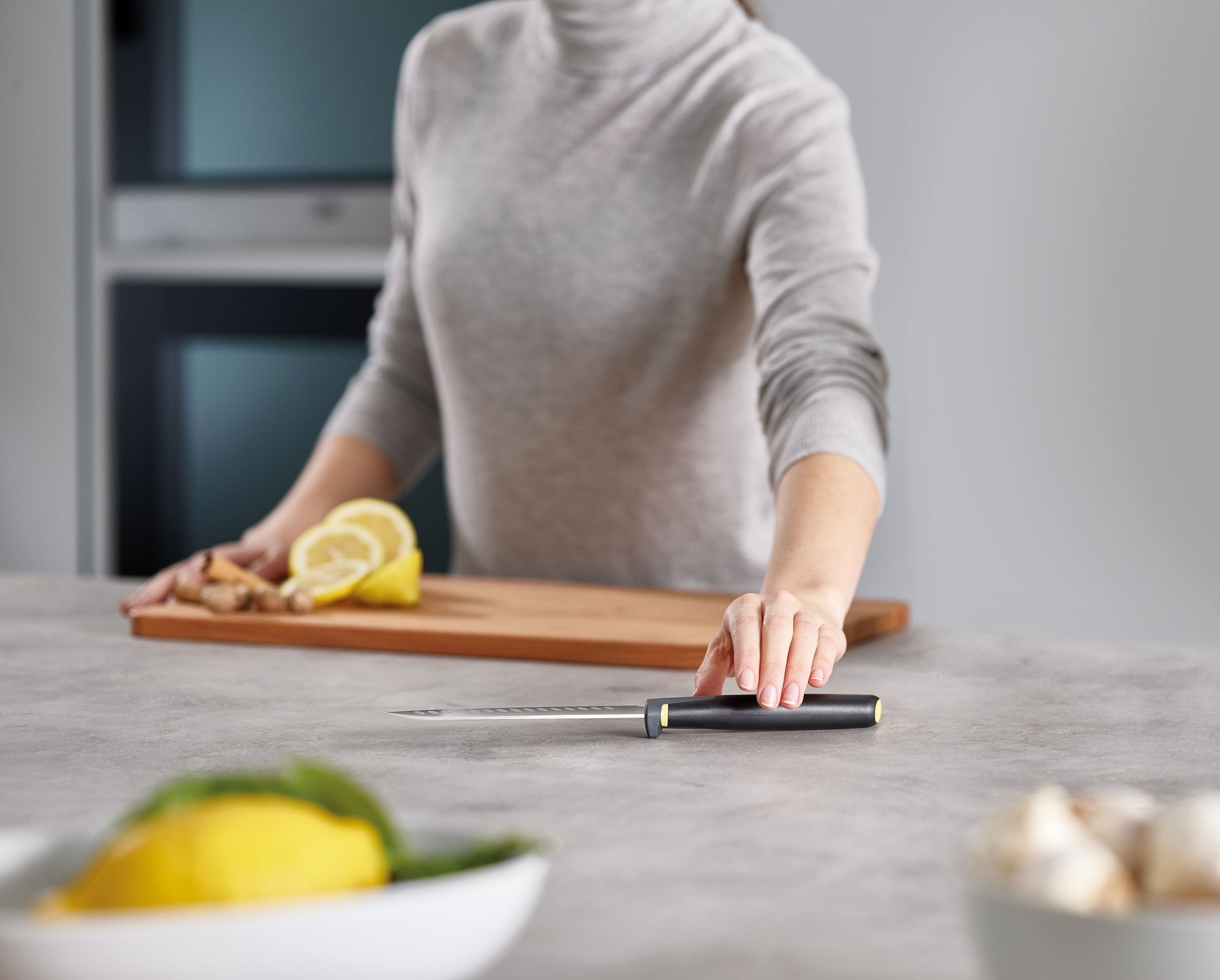Joseph Joseph Elevate 5 Santoku Knife 3