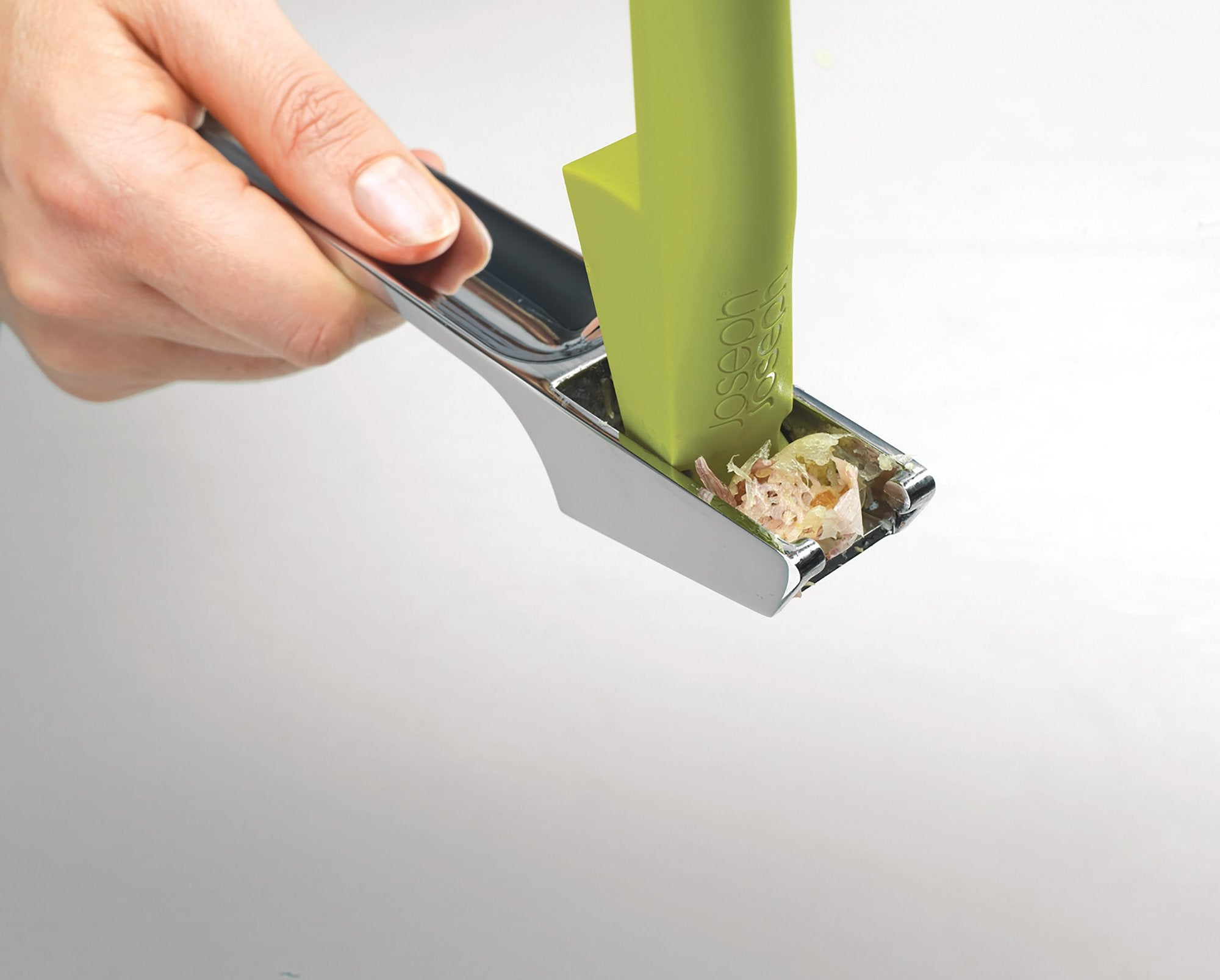 Joseph Joseph Clean-Press Garlic Crusher