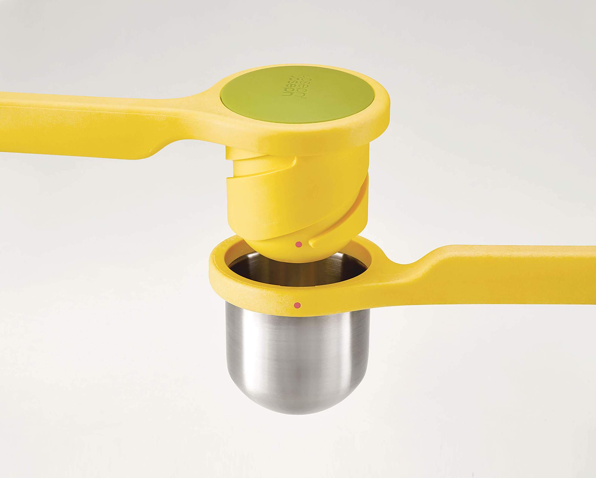 Joseph Joseph Helix Citrus Juicer 3