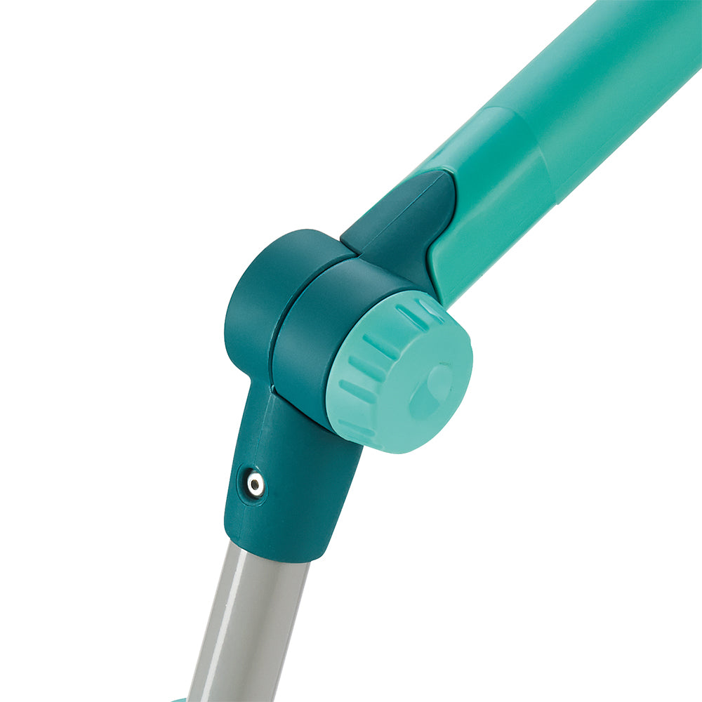 Close up on Cleaner Joint