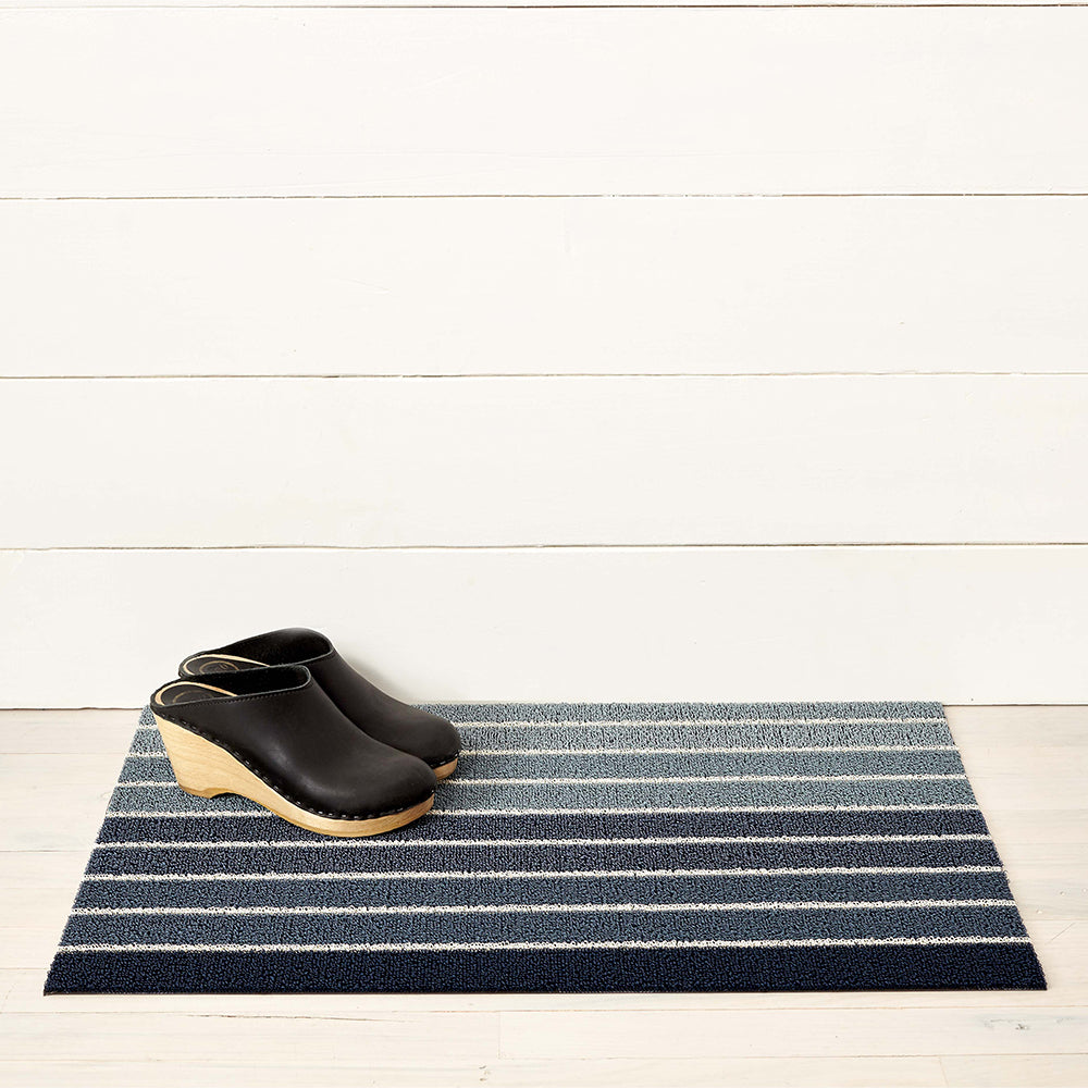 CHILEWICH TerraStrand¬Æ Microban¬Æ Block Stripe Door Mat 46 x 71 cm, Denim