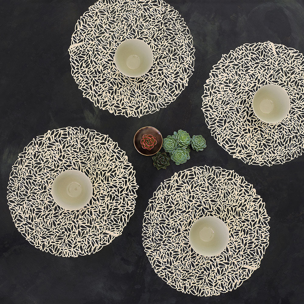 CHILEWICH TerraStrand Microban Petal Mould Table Mat 38 sm, Champagne